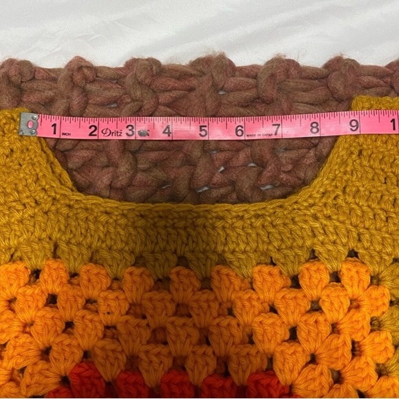 Vintage Crochet Granny Squares Sweater Vest Size Medium - Picture 2 of 7